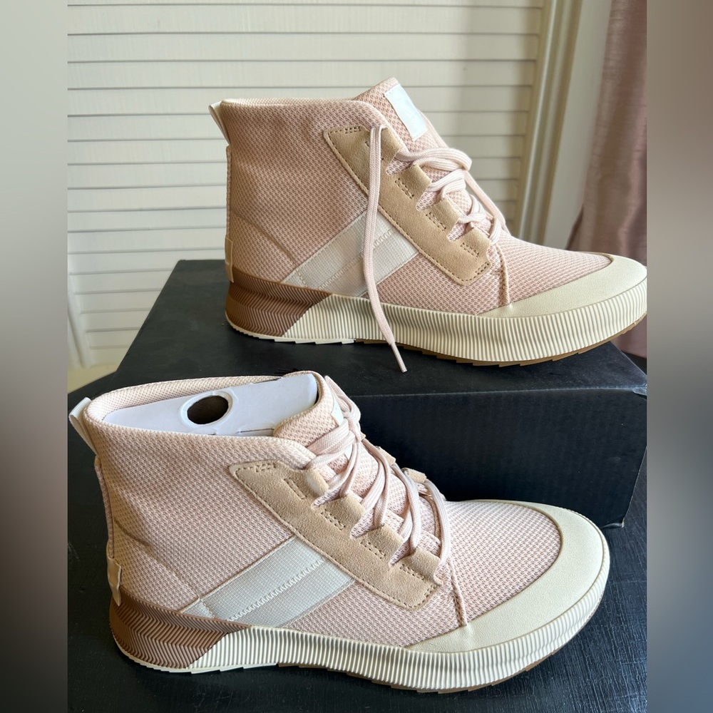 SOREL Women's Out N About IV Waterproof Boots 12
